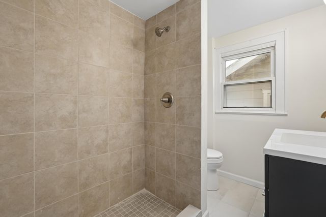 335 E Weber Road, Columbus, OH 43202