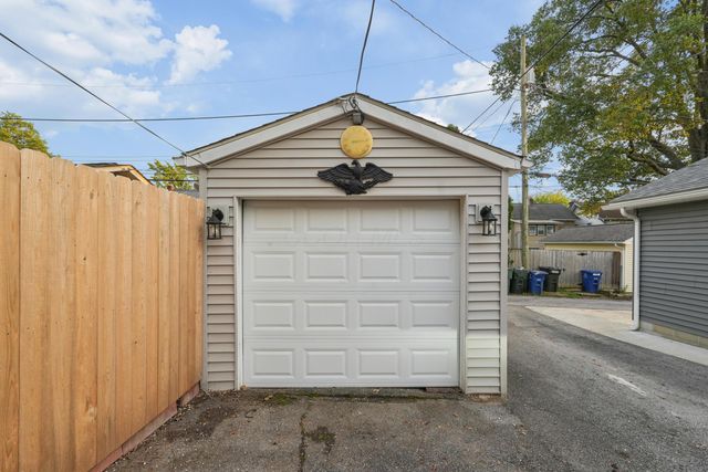 335 E Weber Road, Columbus, OH 43202