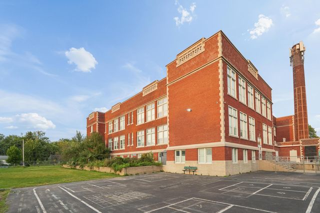 335 E Weber Road, Columbus, OH 43202