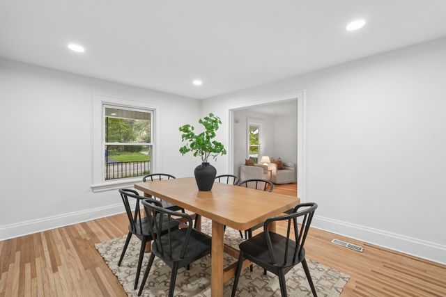 335 E Weber Road, Columbus, OH 43202