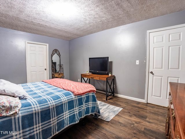 200 Birdie Drive, Rogersville, TN 37857