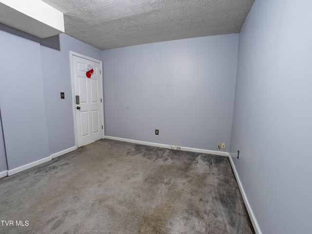 200 Birdie Drive, Rogersville, TN 37857