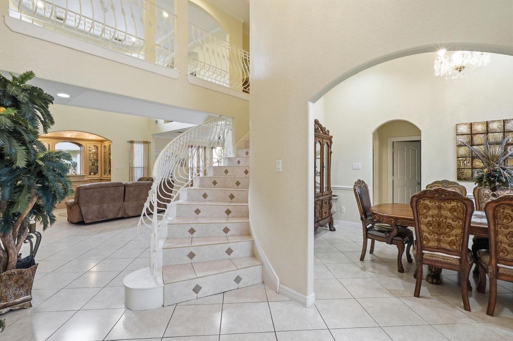 247 Old Spring Lane, Houston, TX 77015