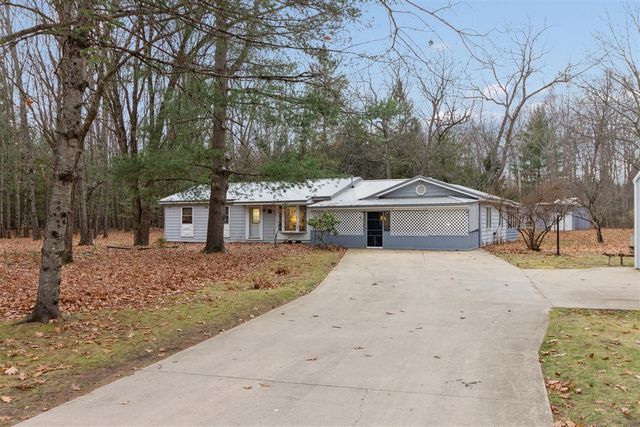 2430 Indian Trail, Evart, MI 49631