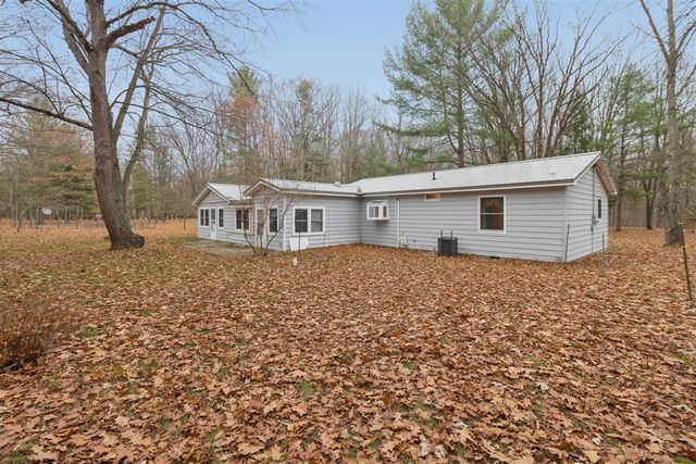 2430 Indian Trail, Evart, MI 49631