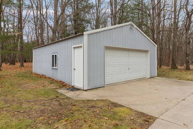 2430 Indian Trail, Evart, MI 49631