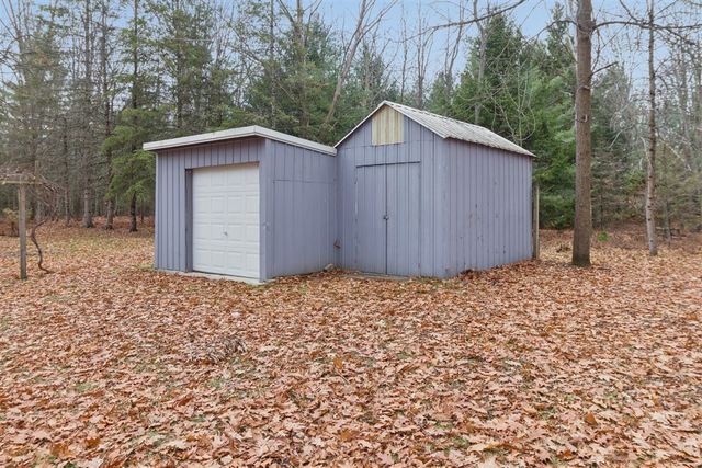 2430 Indian Trail, Evart, MI 49631