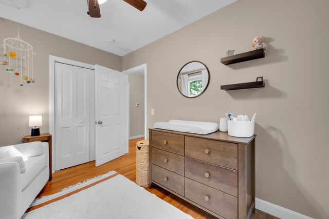 6 Barrett Rd, North Brookfield, MA 01535