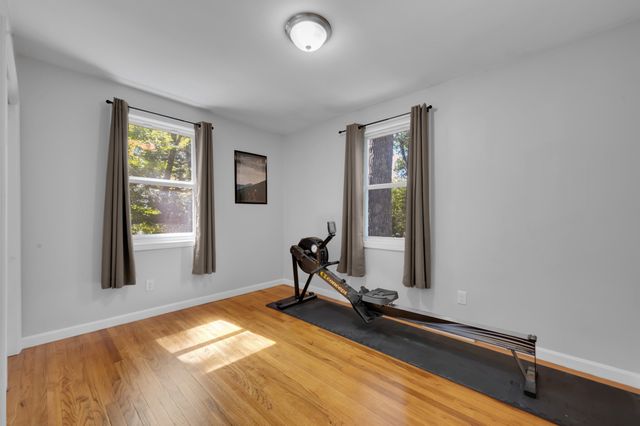 6 Barrett Rd, North Brookfield, MA 01535