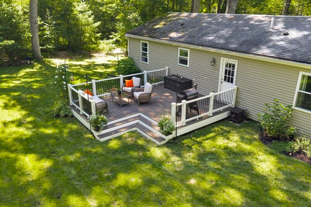 6 Barrett Rd, North Brookfield, MA 01535