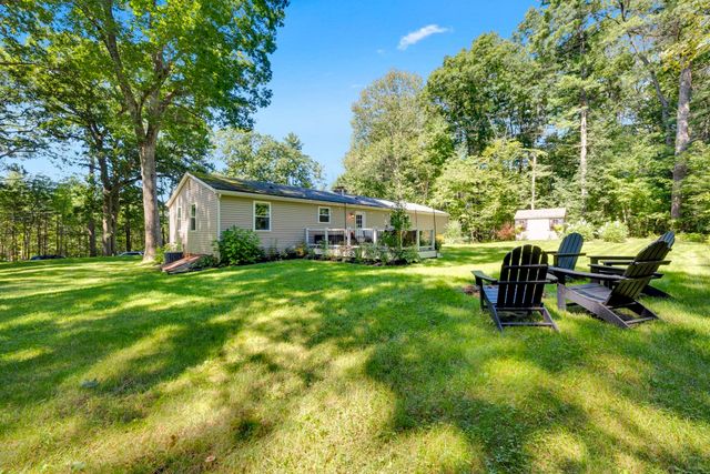 6 Barrett Rd, North Brookfield, MA 01535