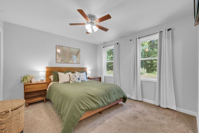 6 Barrett Rd, North Brookfield, MA 01535