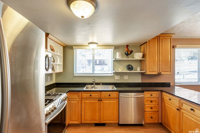 82 S ANGELA WAY, North Salt Lake, UT 84054