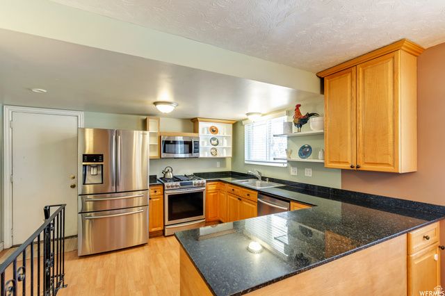82 S ANGELA WAY, North Salt Lake, UT 84054