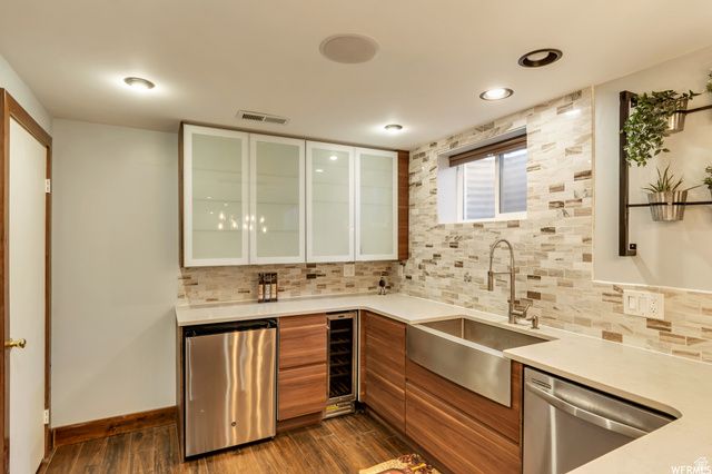 82 S ANGELA WAY, North Salt Lake, UT 84054