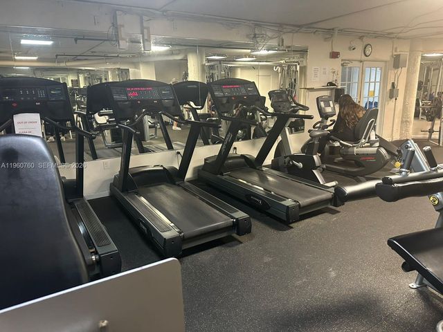 801 Brickell Bay Dr 761, Miami, FL 33131