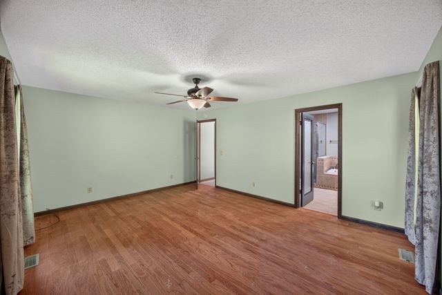 2410 Browns Mill Rd, Cookeville, TN 38506