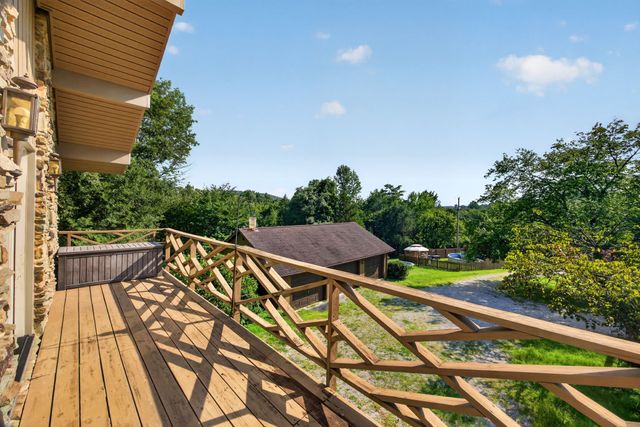 2410 Browns Mill Rd, Cookeville, TN 38506