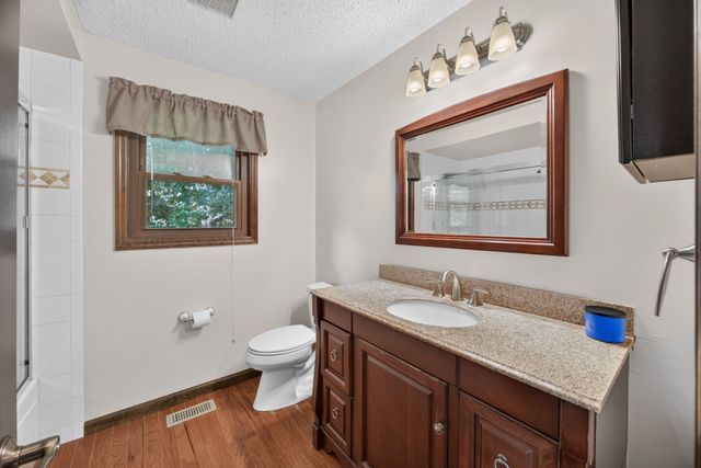 2410 Browns Mill Rd, Cookeville, TN 38506