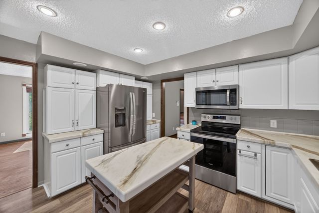 2410 Browns Mill Rd, Cookeville, TN 38506