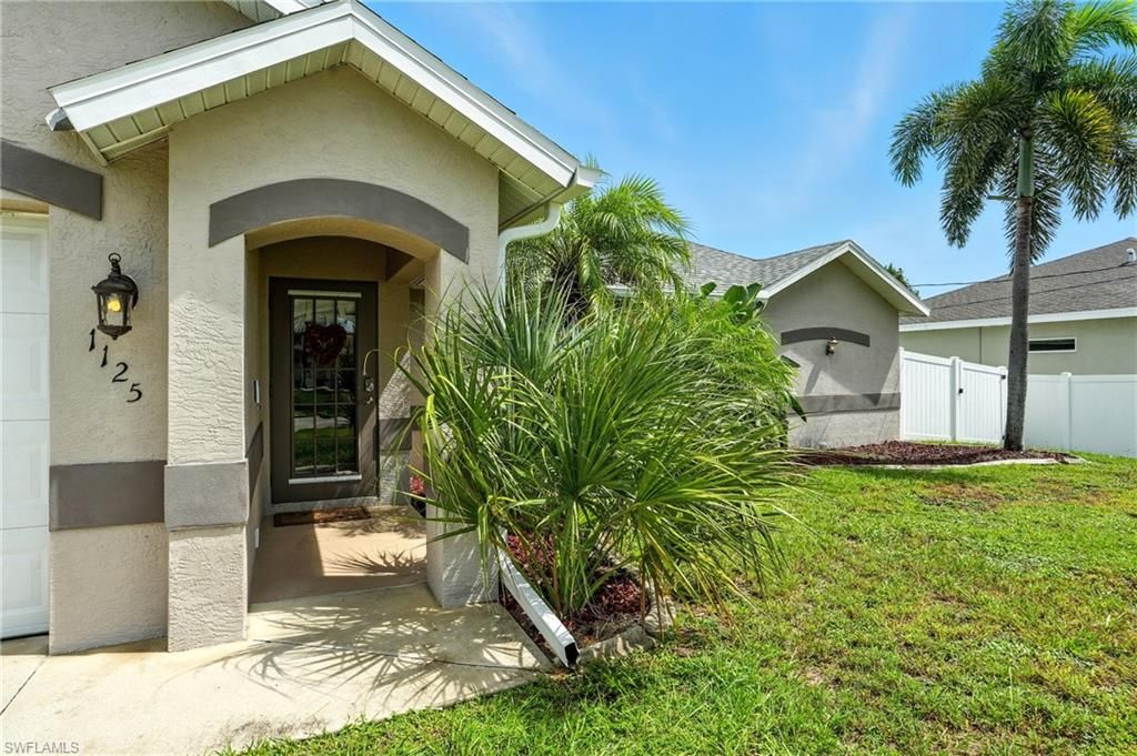 1125 SW 44th TER, CAPE CORAL, FL 33914 — photo 2