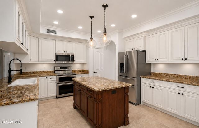 2026 E CORTEZ Drive, Gilbert, AZ 85234
