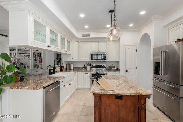 2026 E CORTEZ Drive, Gilbert, AZ 85234