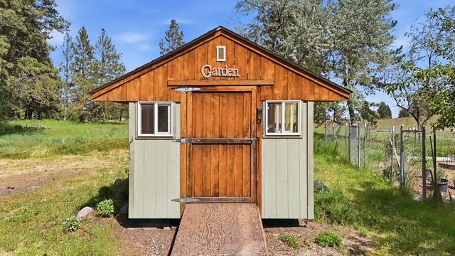 7809 S Ramona Rd, Spokane, WA 99224
