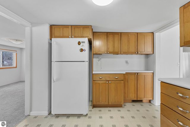 1229 Santo Street, Traverse City, MI 49686