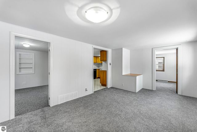 1229 Santo Street, Traverse City, MI 49686