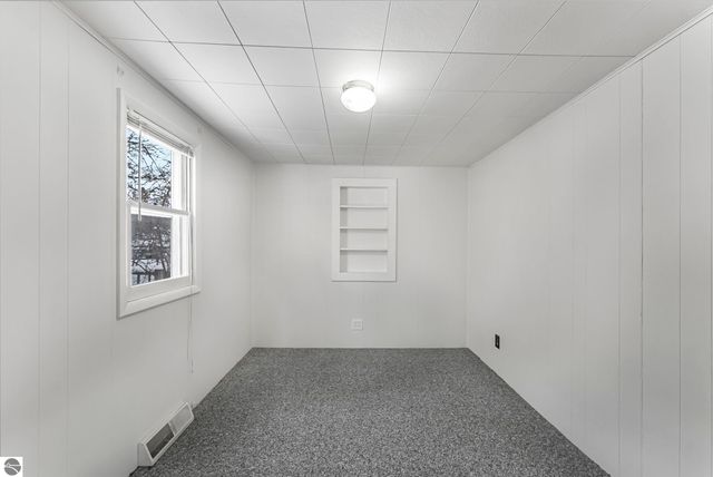 1229 Santo Street, Traverse City, MI 49686