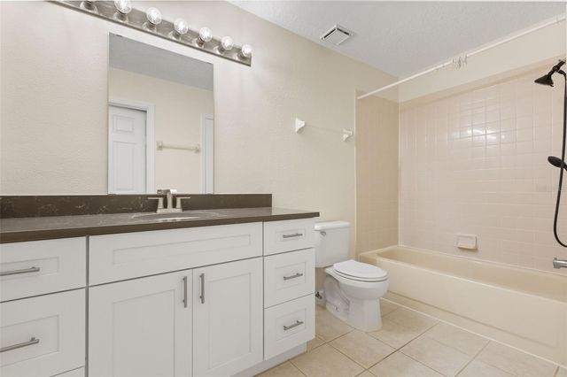 3930 SOUTHPOINTE DRIVE 205, Orlando, FL 32822