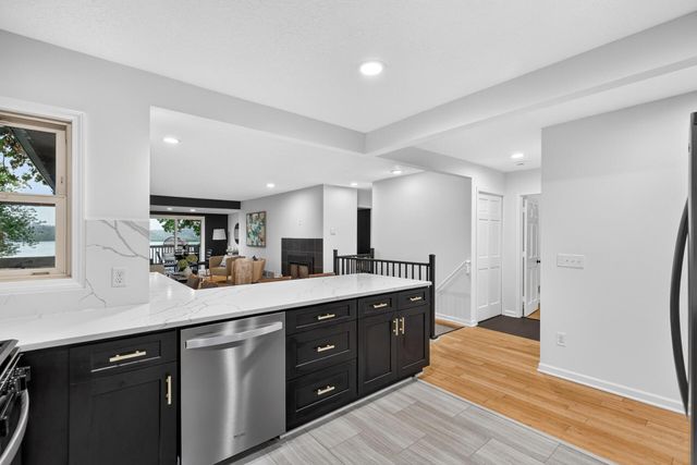 5261 Twin Lake Boulevard E, Brooklyn Center, MN 55429