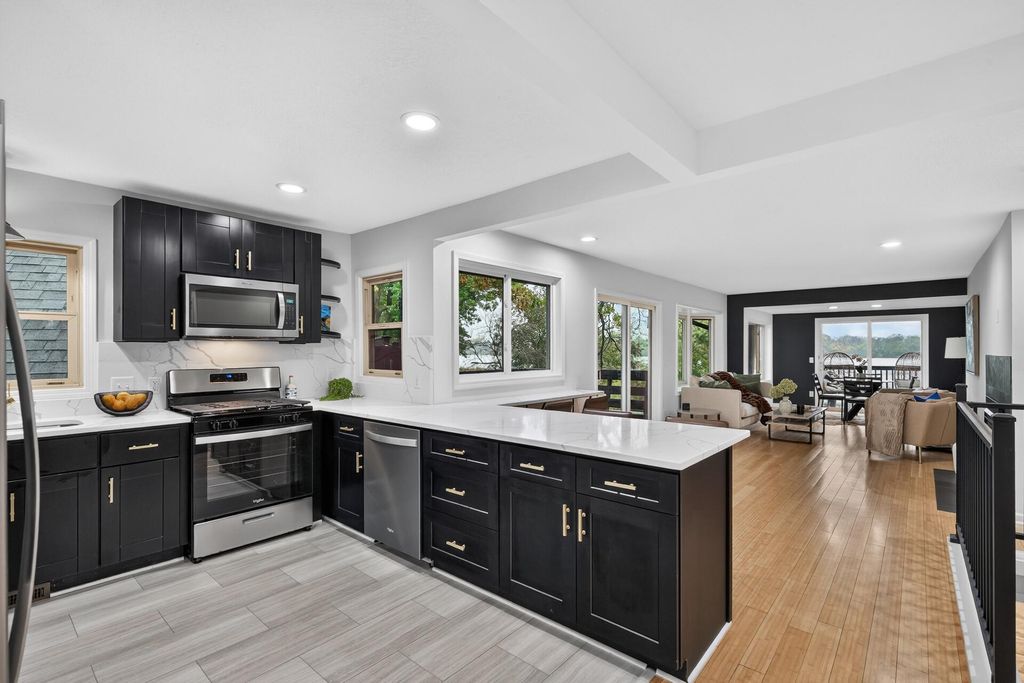 5261 Twin Lake Boulevard E, Brooklyn Center, MN 55429 — photo 4
