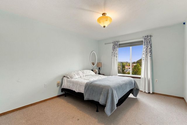 1012 W Winder Ln, Spokane, WA 99224