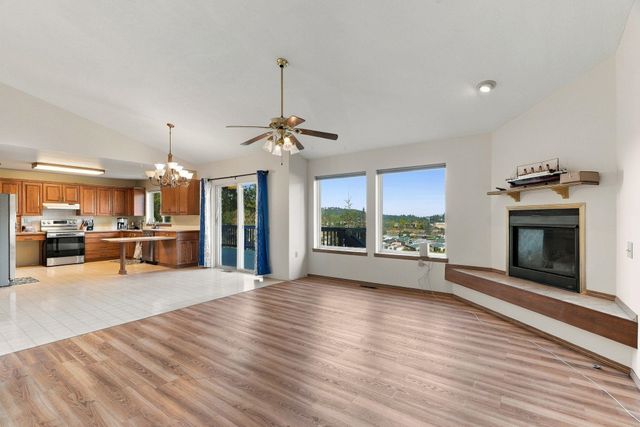 1012 W Winder Ln, Spokane, WA 99224