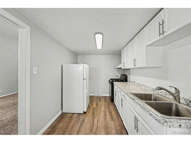 2840 W Park Pl, Denver, CO 80219