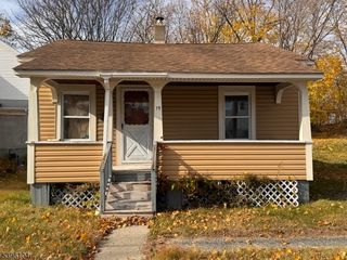 19 John Wilton St, Franklin Boro, NJ 07416