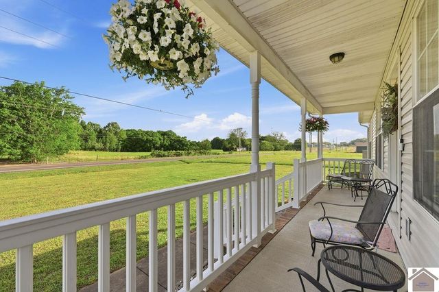 1364 US Highway 60 West, Ledbetter, KY 42058