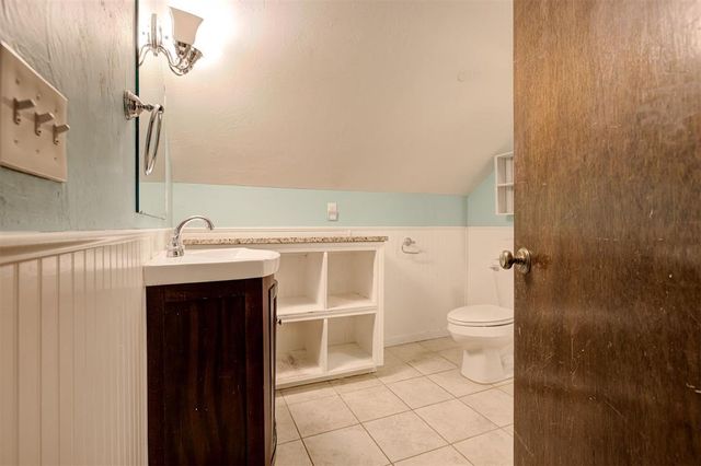 813 S Avery Street, Moore, OK 73160