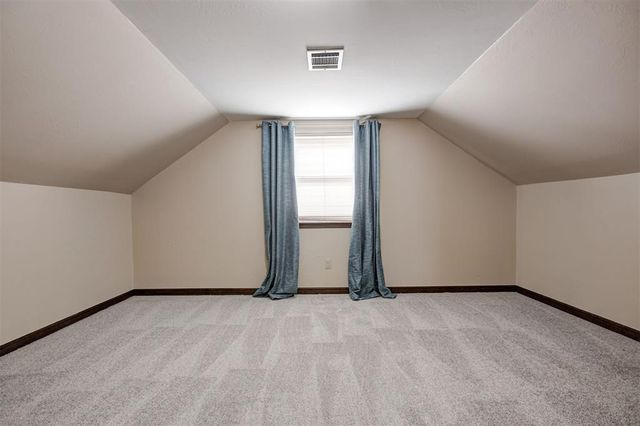 813 S Avery Street, Moore, OK 73160