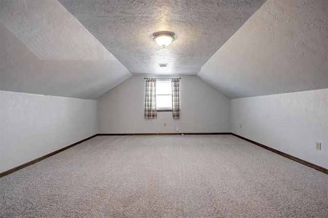 813 S Avery Street, Moore, OK 73160