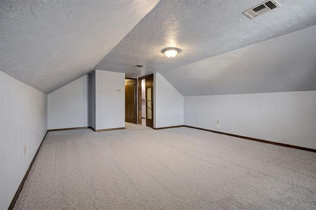 813 S Avery Street, Moore, OK 73160