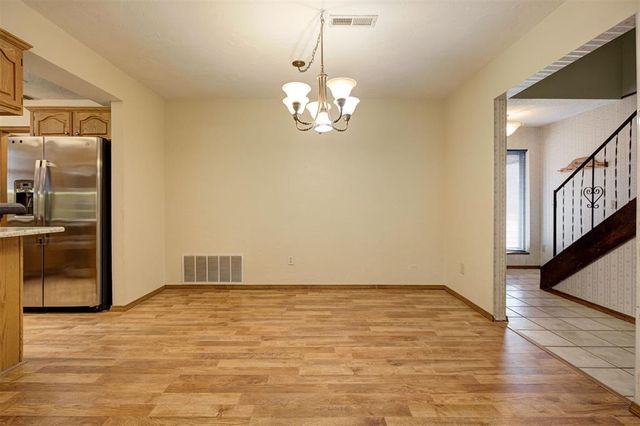 813 S Avery Street, Moore, OK 73160