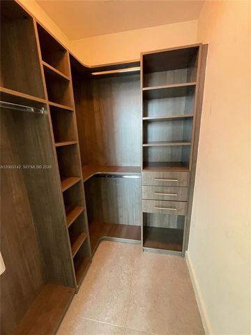 1100 S Miami Avenue 809, Miami, FL 33130