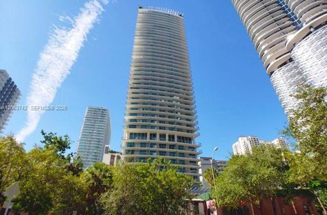 1100 S Miami Avenue 809, Miami, FL 33130
