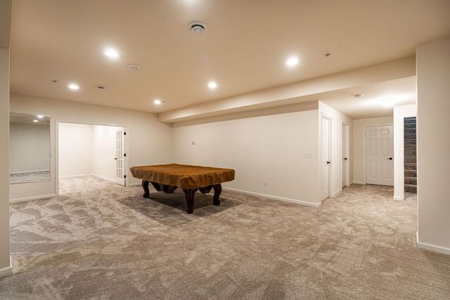 15270 Huff WAY, Brookfield, WI 53005