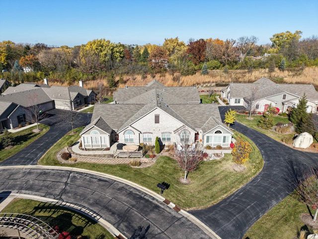 15270 Huff WAY, Brookfield, WI 53005