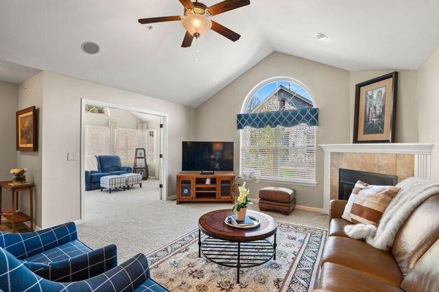 15270 Huff WAY, Brookfield, WI 53005