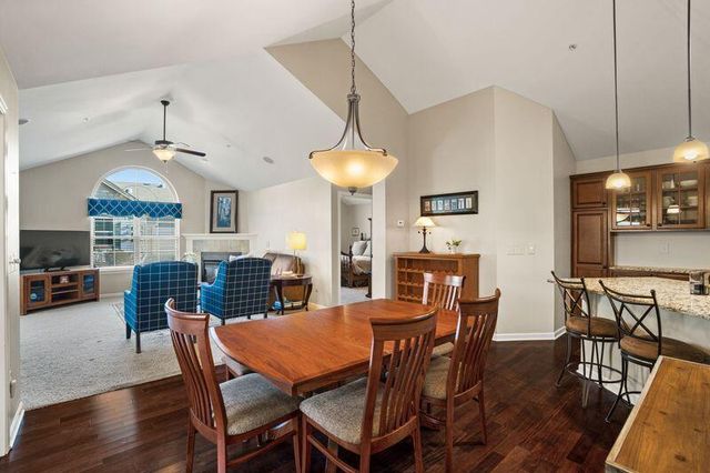 15270 Huff WAY, Brookfield, WI 53005